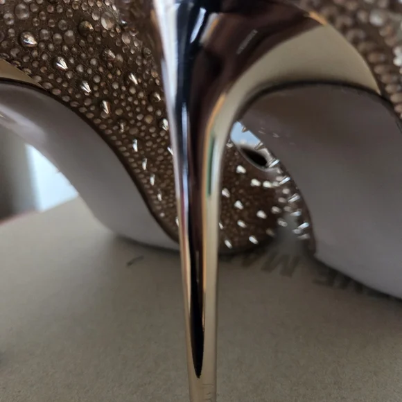 Steve Madden Gold Studded Women's Heels - Picture 5 of 5